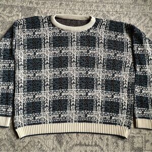 Cozy Patterned Knit Sweater in Navy & Cream